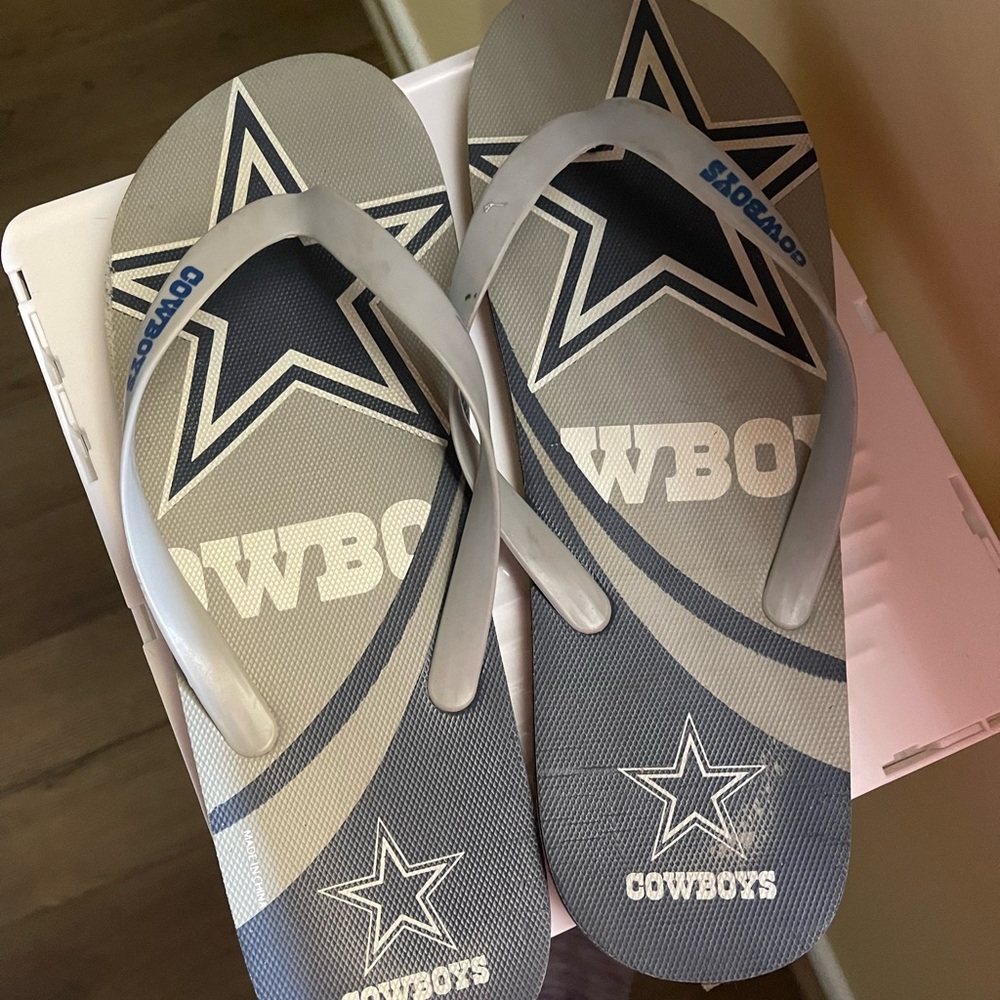Dallas Cowboys Flip-Flops Sz 9.5